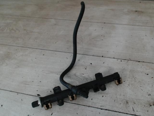 bontott FIAT PUNTO II Porlasztó (1 db)