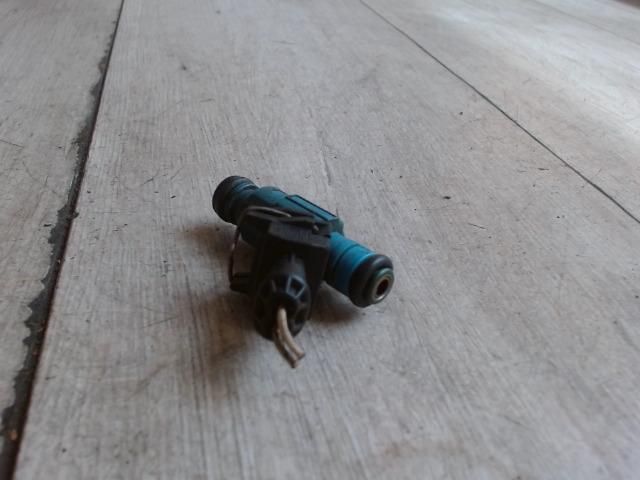 bontott FIAT PUNTO II Porlasztó (1 db)