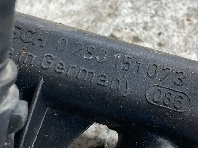 bontott FIAT PUNTO II Porlasztó Sor / Híd