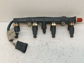 bontott FIAT PUNTO II Porlasztó Sor / Híd