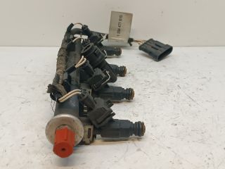 bontott FIAT PUNTO II Porlasztó Sor / Híd