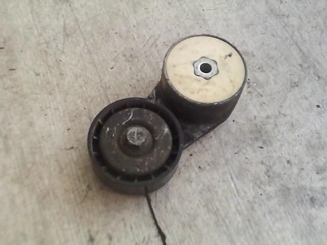 bontott FIAT PUNTO II Szíjfeszítő Görgő