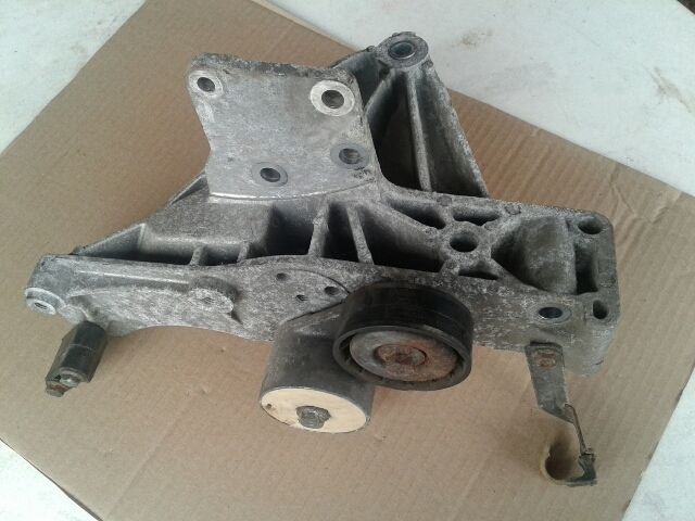 bontott FIAT PUNTO II Szíjfeszítő Görgő