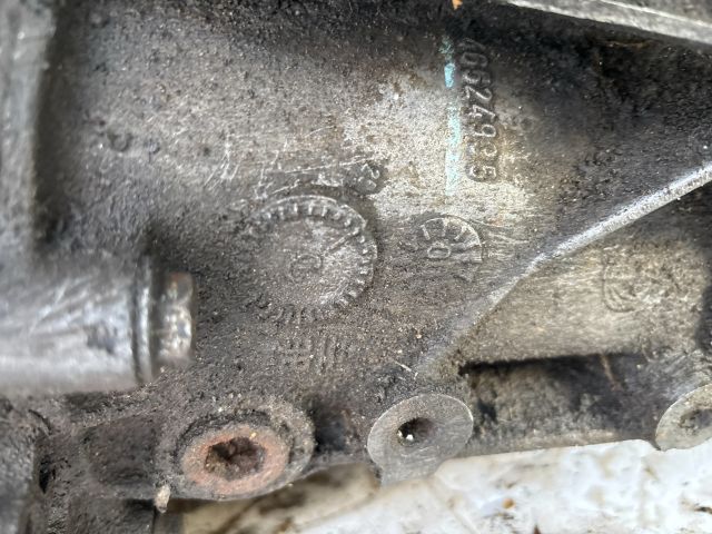 bontott FIAT PUNTO II Váltó (Mechanikus)