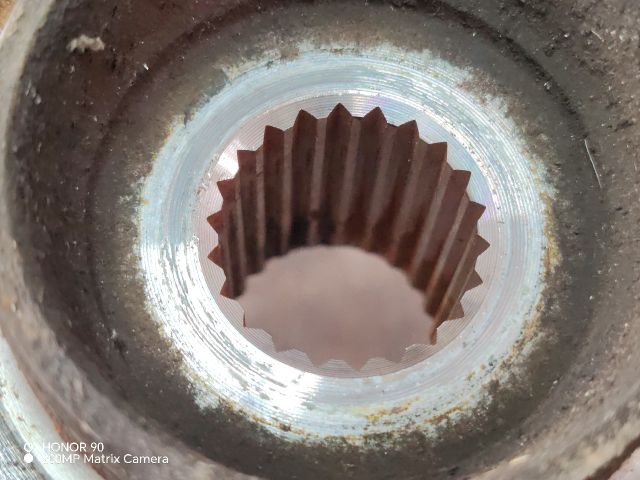 bontott FIAT PUNTO II Bal első Csonkállvány Kerékaggyal