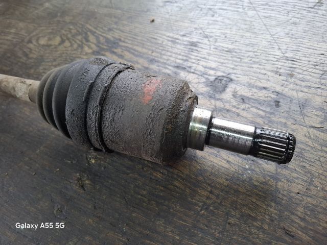 bontott FIAT PUNTO II Bal Féltengely