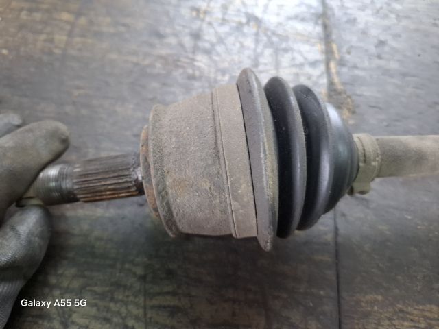 bontott FIAT PUNTO II Bal Féltengely