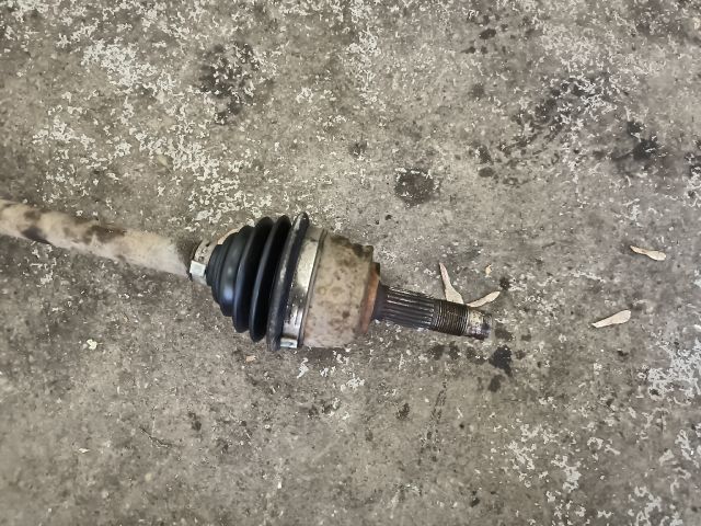 bontott FIAT PUNTO II Bal Féltengely