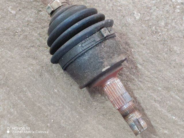 bontott FIAT PUNTO II Bal Féltengely