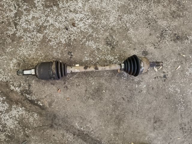 bontott FIAT PUNTO II Bal Féltengely