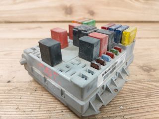 bontott FIAT PUNTO II Biztosítéktábla Motortér