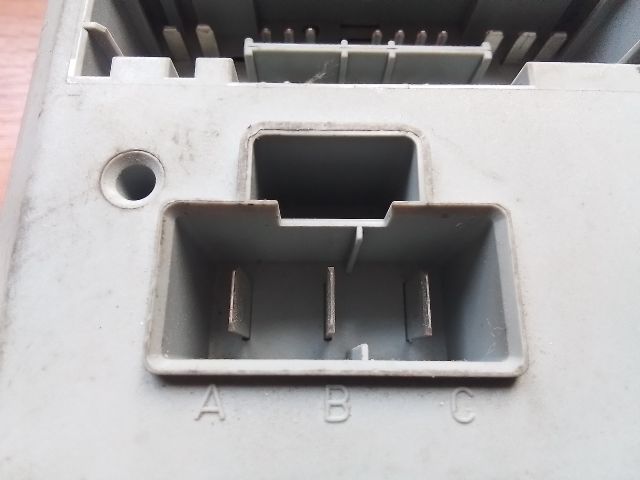 bontott FIAT PUNTO II Biztosítéktábla Motortér