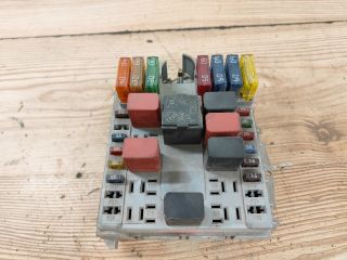 bontott FIAT PUNTO II Biztosítéktábla Motortér