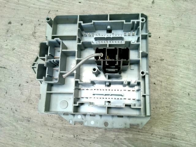 bontott FIAT PUNTO II Biztosítéktábla Motortér