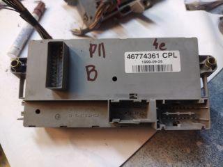 bontott FIAT PUNTO II Biztosítéktábla Motortér