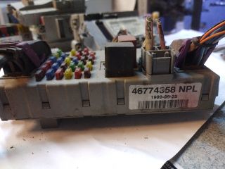 bontott FIAT PUNTO II Biztosítéktábla Motortér