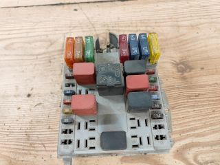 bontott FIAT PUNTO II Biztosítéktábla Motortér