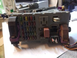 bontott FIAT PUNTO II Biztosítéktábla Motortér