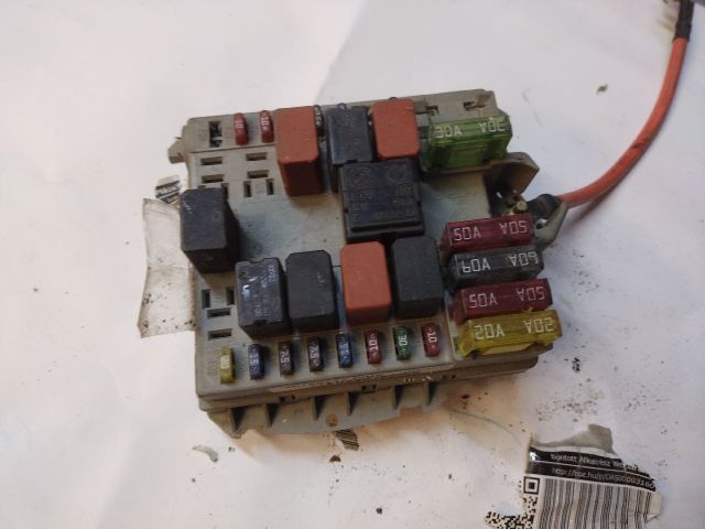 bontott FIAT PUNTO II Biztosítéktábla Motortér