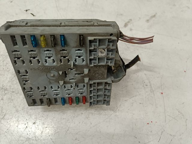 bontott FIAT PUNTO II Biztosítéktábla Motortér