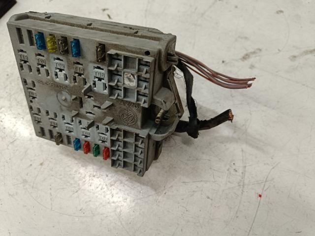 bontott FIAT PUNTO II Biztosítéktábla Motortér