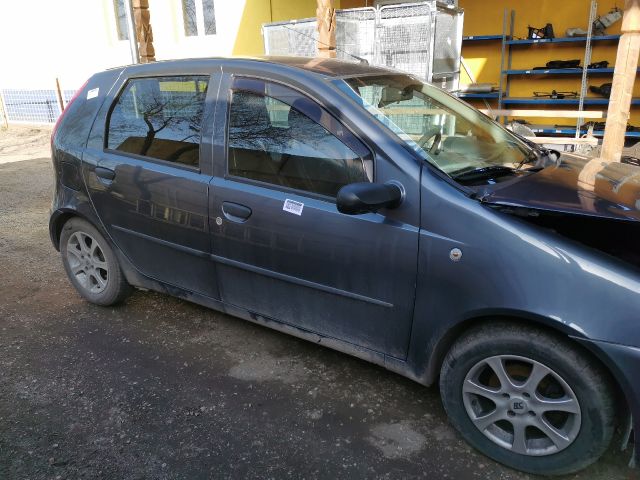 bontott FIAT PUNTO II Első Vezérlés Burkolat