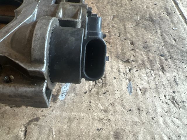 bontott FIAT PUNTO II Fojtószelep (Mechanikus)