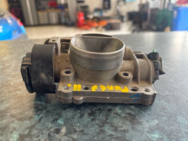 bontott FIAT PUNTO II Fojtószelep (Mechanikus)