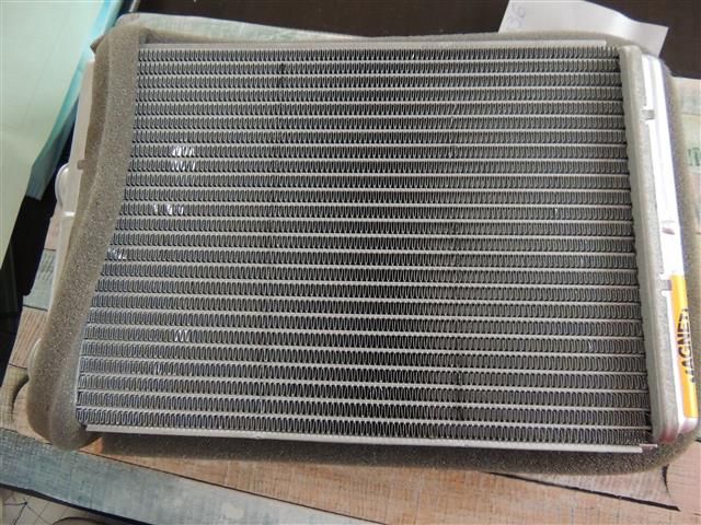 bontott FIAT PUNTO II Fűtőradiátor