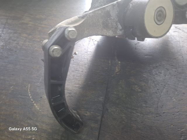 bontott FIAT PUNTO II Generátor Tartó Bak