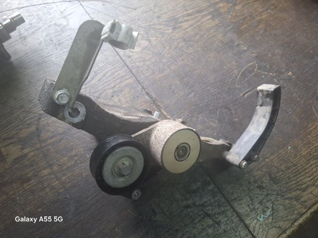 bontott FIAT PUNTO II Generátor Tartó Bak