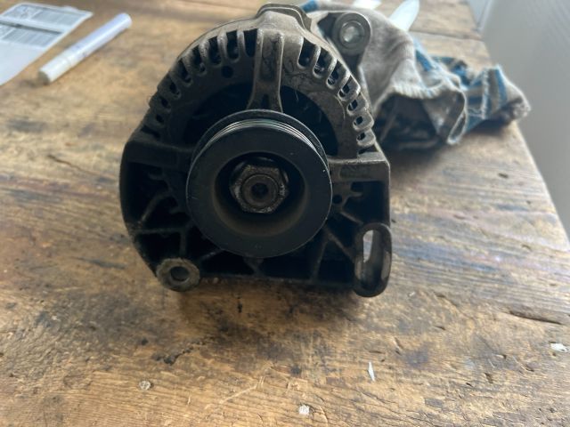 bontott FIAT PUNTO II Generátor