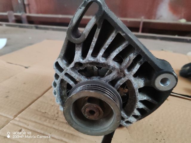 bontott FIAT PUNTO II Generátor