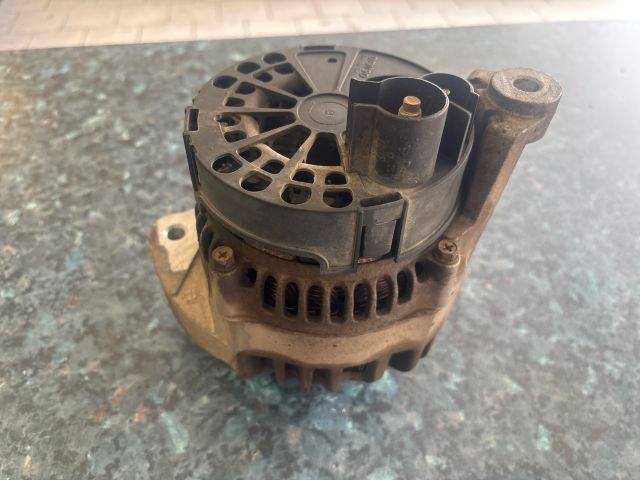 bontott FIAT PUNTO II Generátor