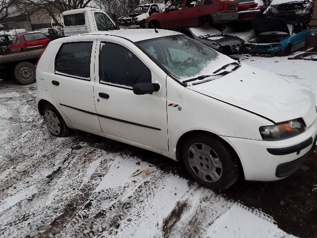 bontott FIAT PUNTO II Gyújtáselosztó