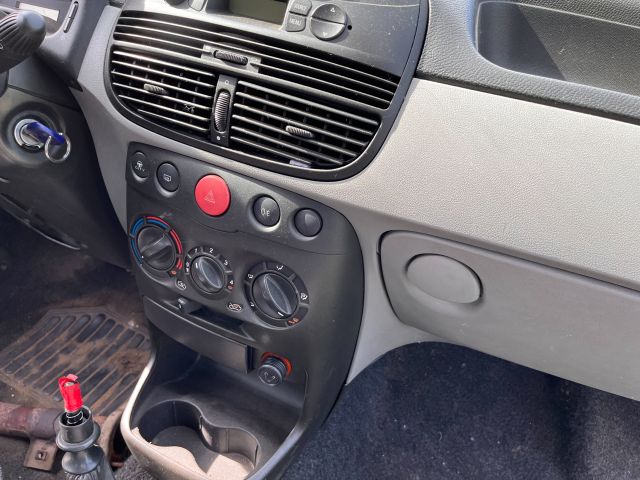 bontott FIAT PUNTO II Gyújtáskapcsoló Házzal