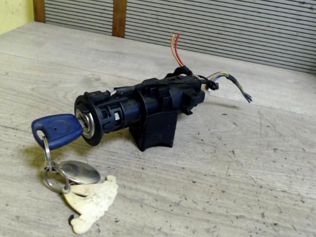 bontott FIAT PUNTO II Gyújtáskapcsoló