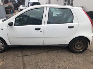 bontott FIAT PUNTO II Gyújtótrafó Szett