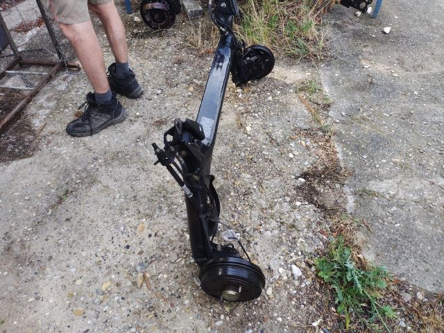 bontott FIAT PUNTO II Hátsó Híd (Dobfékes)