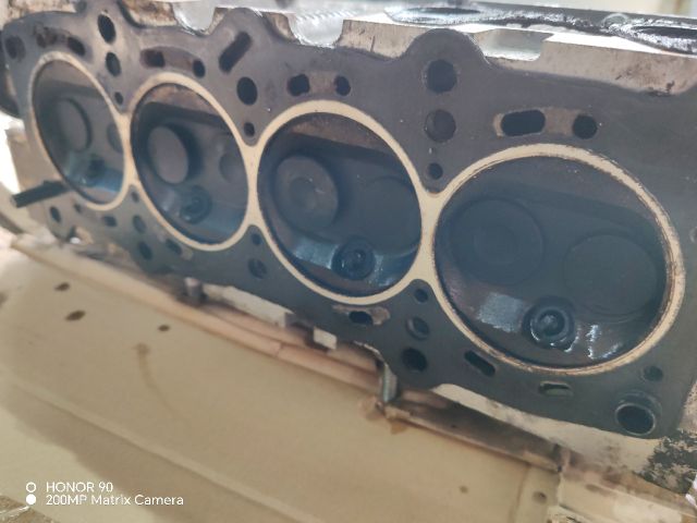 bontott FIAT PUNTO II Hengerfej