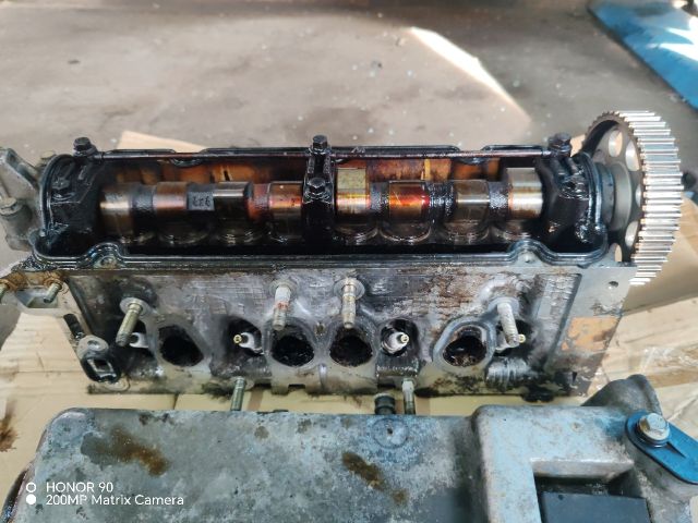 bontott FIAT PUNTO II Hengerfej