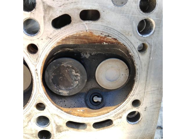 bontott FIAT PUNTO II Hengerfej