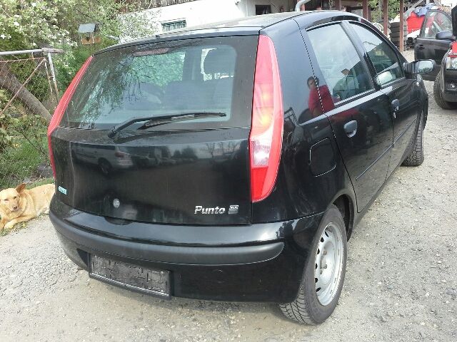 bontott FIAT PUNTO II Homlokfal (Üres lemez)