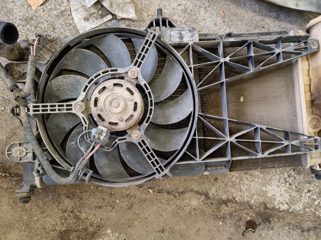 bontott FIAT PUNTO II Hűtő Ventilátor(ok), Radiátor(ok) Szett