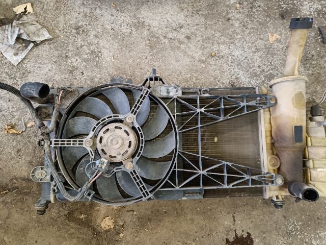 bontott FIAT PUNTO II Hűtő Ventilátor(ok), Radiátor(ok) Szett