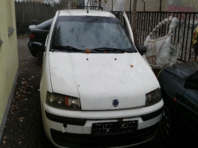 bontott FIAT PUNTO II Hűtőventilátor Keret