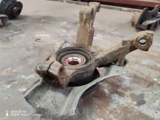 bontott FIAT PUNTO II Jobb első Csonkállvány Kerékaggyal