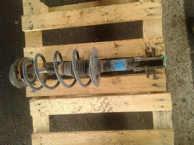 bontott FIAT PUNTO II Jobb első Gólyaláb (Lengécsillapító, Rugó)