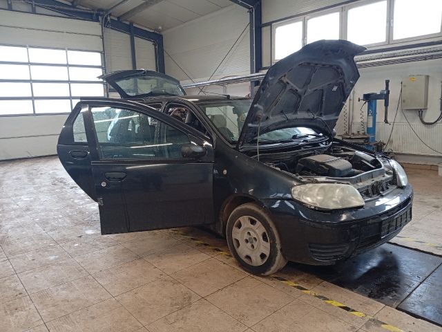 bontott FIAT PUNTO II Kilométeróra