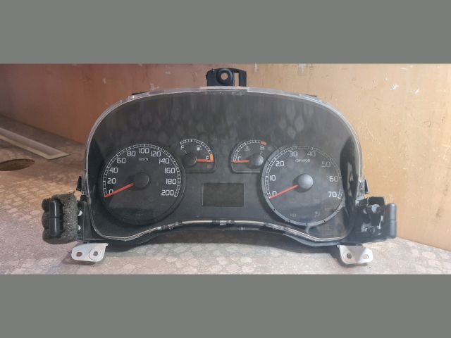 bontott FIAT PUNTO II Kilométeróra